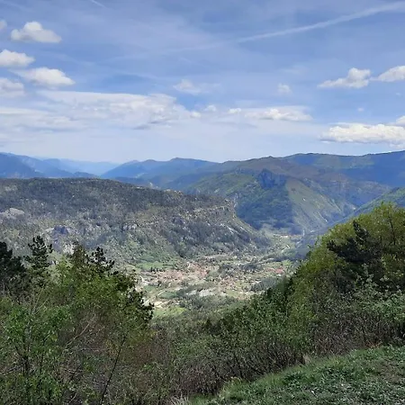 Refuge De Roncharel